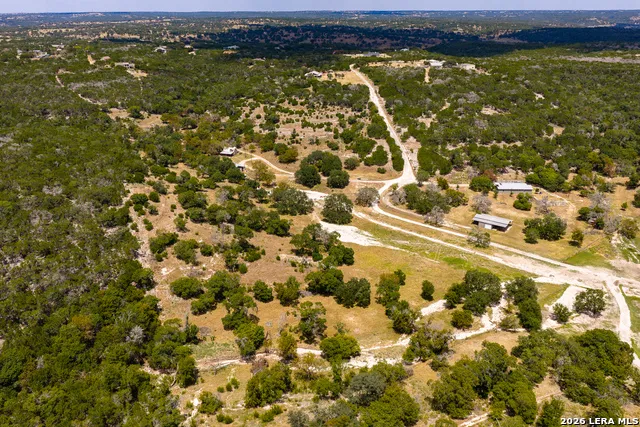 190 Enchanted Valley Rd Kerrville, TX 78028