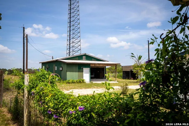 19642 S State Highway 123 Seguin, TX 78155