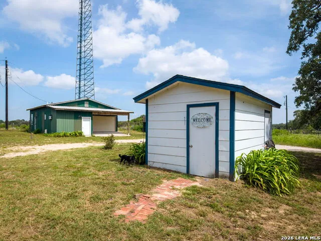 19642 S State Highway 123 Seguin, TX 78155