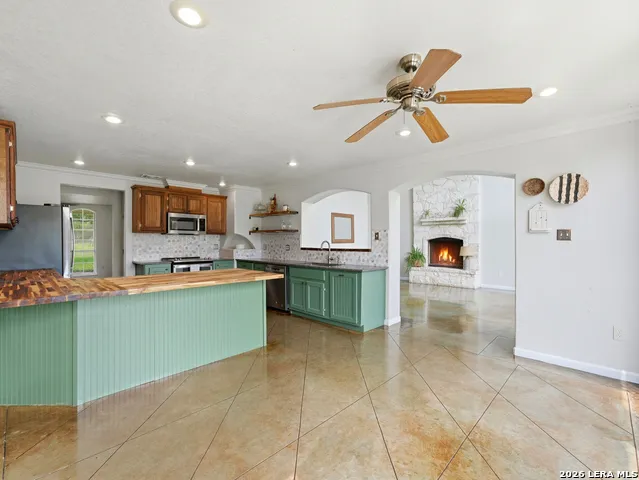 1208 ODaniel School Rd Seguin, TX 78155