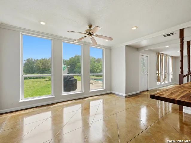 1208 ODaniel School Rd Seguin, TX 78155