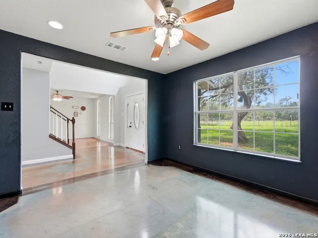 1208 ODaniel School Rd Seguin, TX 78155