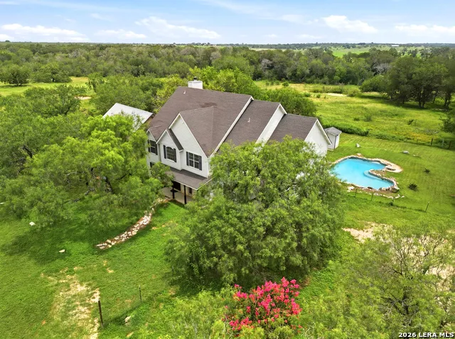1208 ODaniel School Rd Seguin, TX 78155