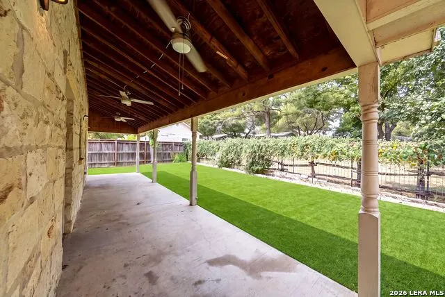 204 ACORN ST Fredericksburg, TX 78624