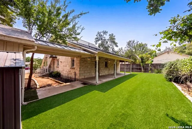 204 ACORN ST Fredericksburg, TX 78624