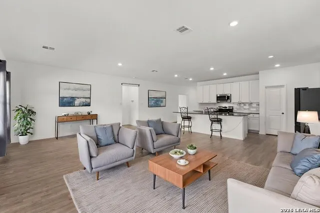 1615 Day Lily New Braunfels, TX 78130
