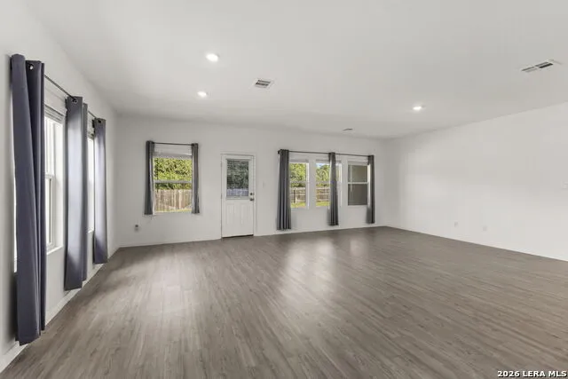 1615 Day Lily New Braunfels, TX 78130