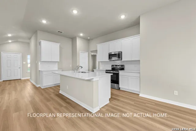 6811 Calle Henar San Antonio, TX 78253