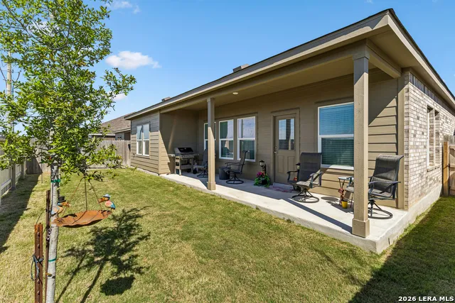5801 MUSQUIZ RDG Seguin, TX 78155