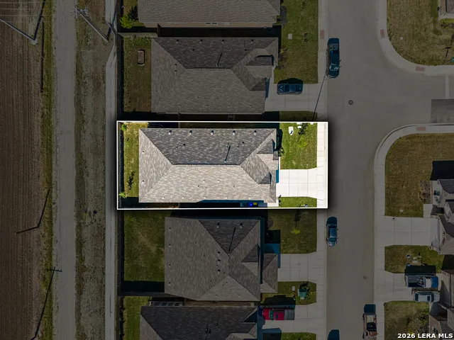 5801 MUSQUIZ RDG Seguin, TX 78155