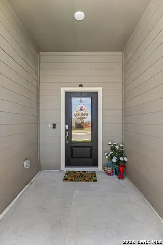 5801 MUSQUIZ RDG Seguin, TX 78155