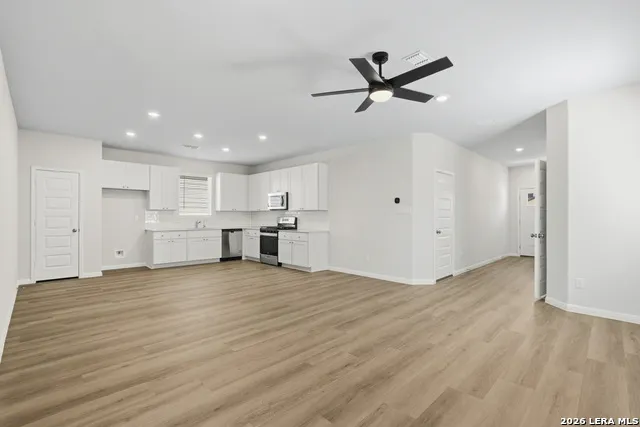 14938 Fischer Garden San Antonio, TX 78253