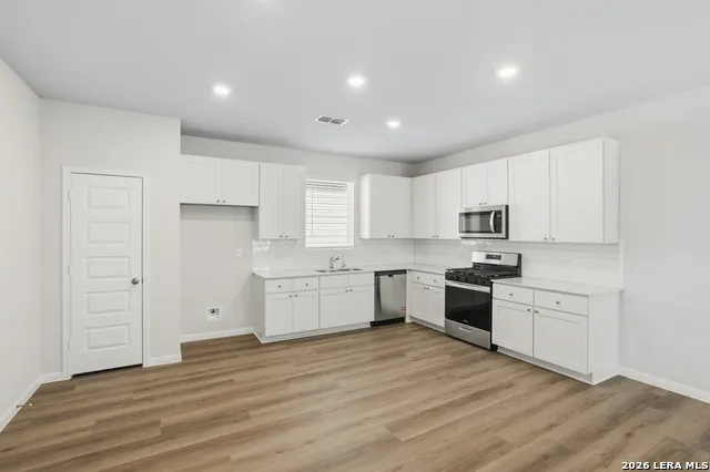 14938 Fischer Garden San Antonio, TX 78253