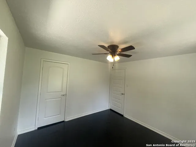 219 MOHAWK ST San Antonio, TX 78211