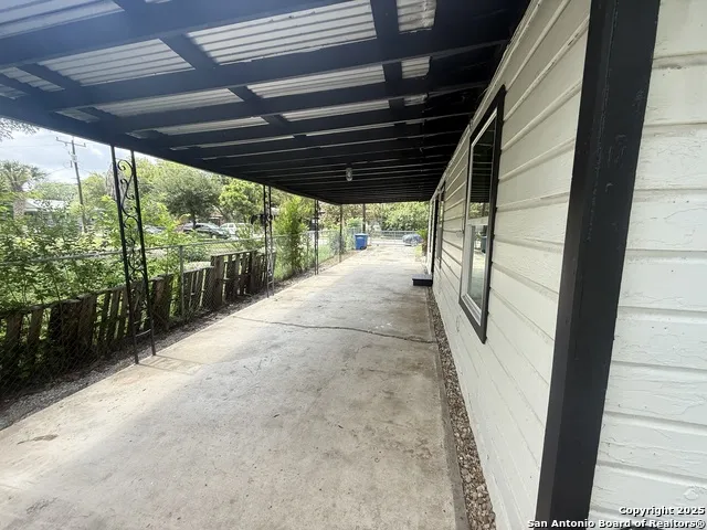 219 MOHAWK ST San Antonio, TX 78211