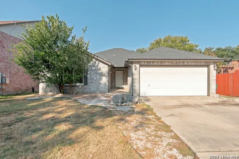 18635 Creekside Pass