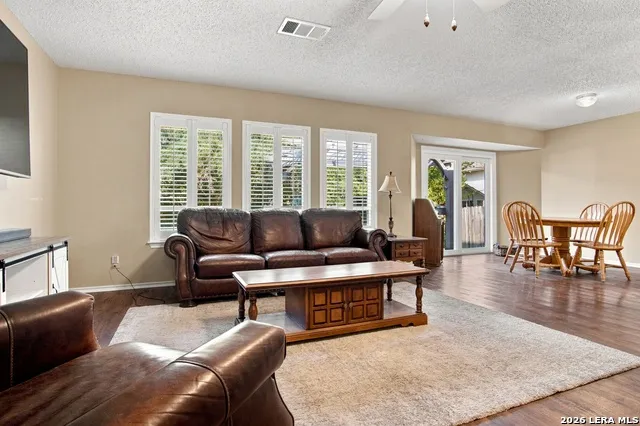 18635 Creekside Pass San Antonio, TX 78259