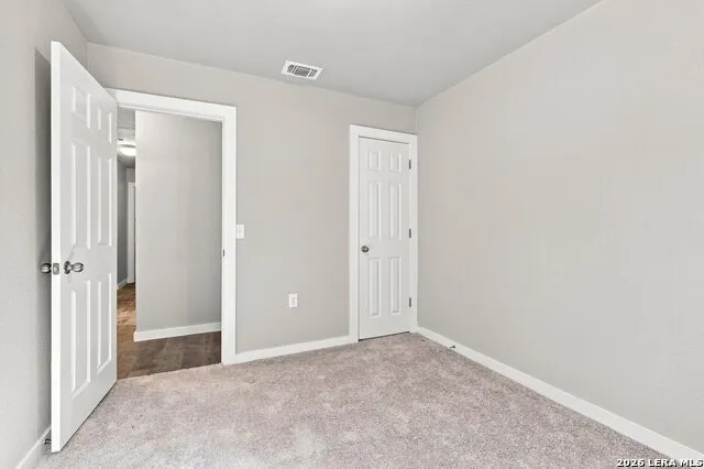 8012 LAUREL BND San Antonio, TX 78250