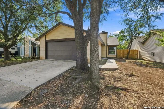 8012 LAUREL BND San Antonio, TX 78250