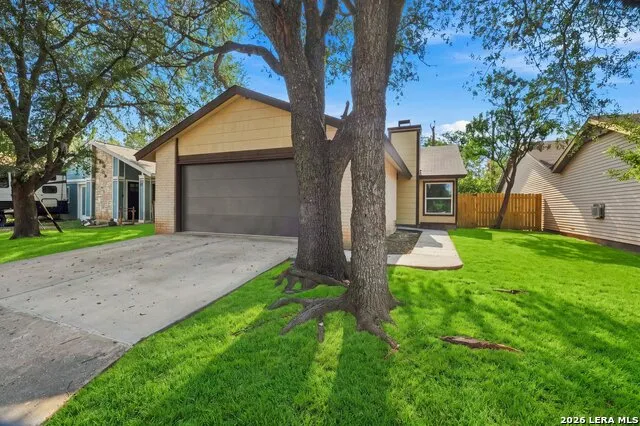 8012 LAUREL BND San Antonio, TX 78250