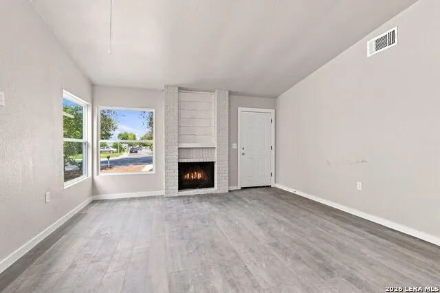8012 LAUREL BND San Antonio, TX 78250