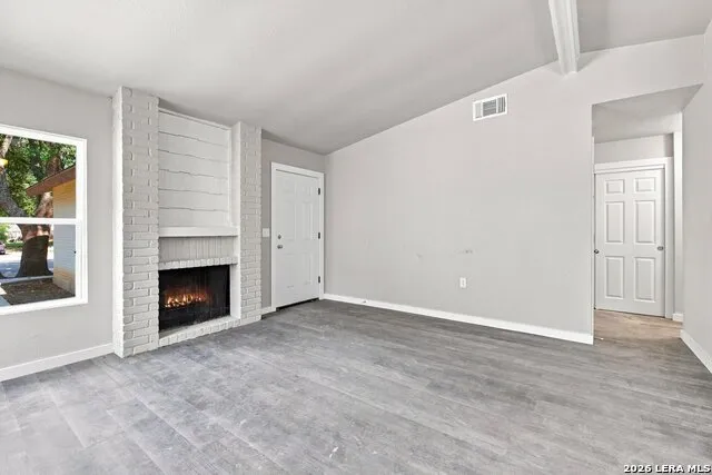 8012 LAUREL BND San Antonio, TX 78250