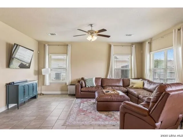 2727 WHEATFIELD WAY New Braunfels, TX 78130