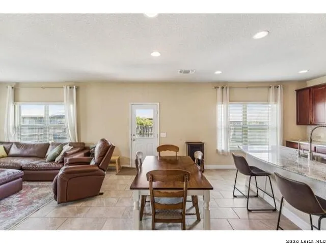 2727 WHEATFIELD WAY New Braunfels, TX 78130