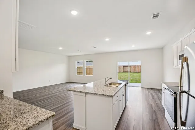 955 Dankworth San Antonio, TX 78221