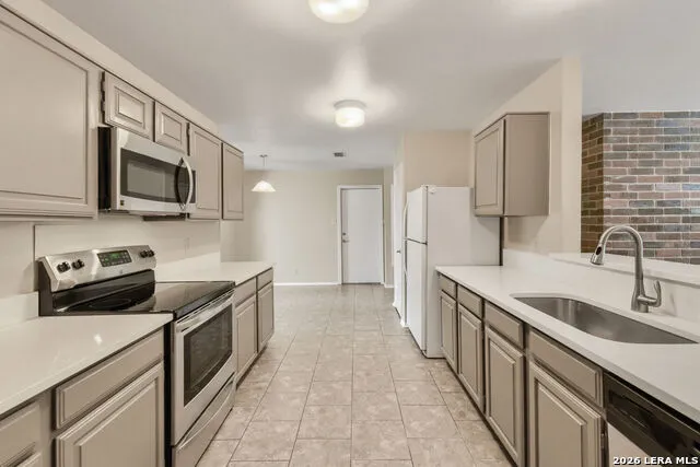 7710 Apple Green San Antonio, TX 78240