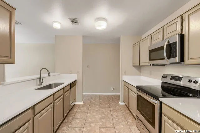 7710 Apple Green San Antonio, TX 78240
