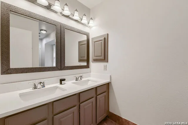 7710 Apple Green San Antonio, TX 78240