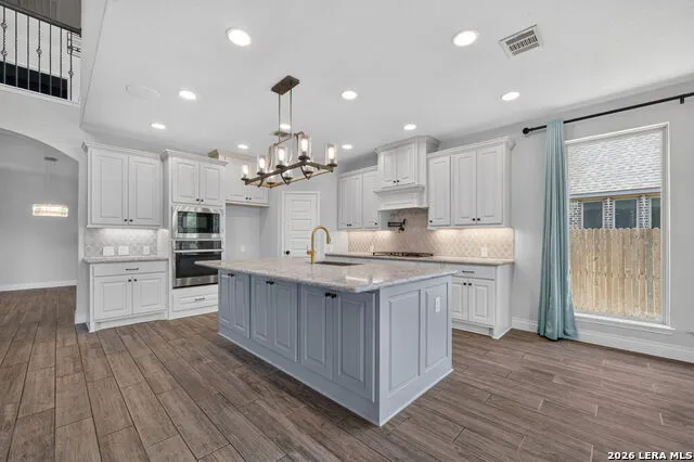 2108 THAYER CV San Antonio, TX 78253