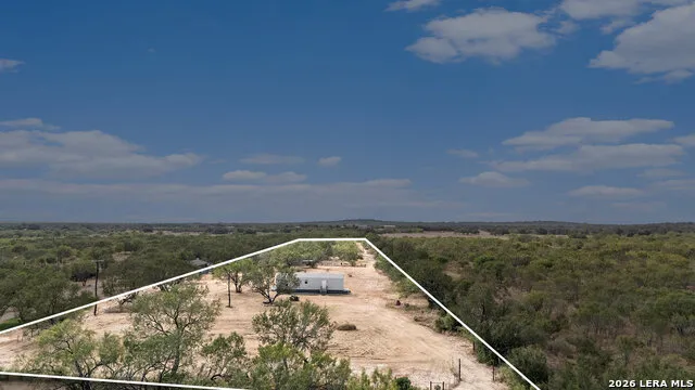 545 County Road 741 Yancey, TX 78886