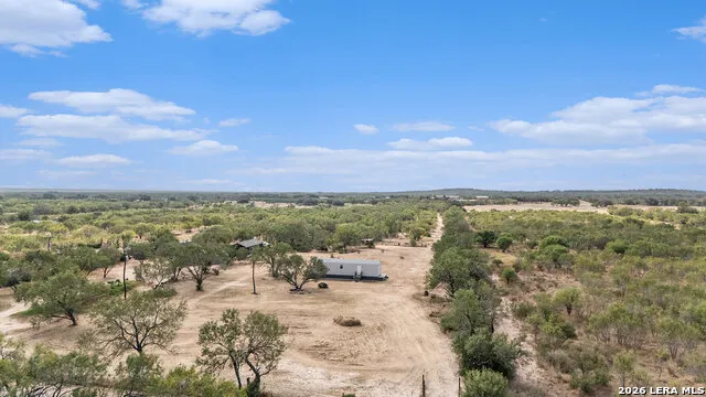 545 County Road 741 Yancey, TX 78886
