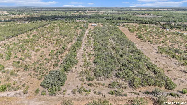 545 County Road 741 Yancey, TX 78886