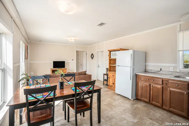 545 County Road 741 Yancey, TX 78886