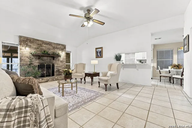 341 ORIENTE DR Pleasanton, TX 78064