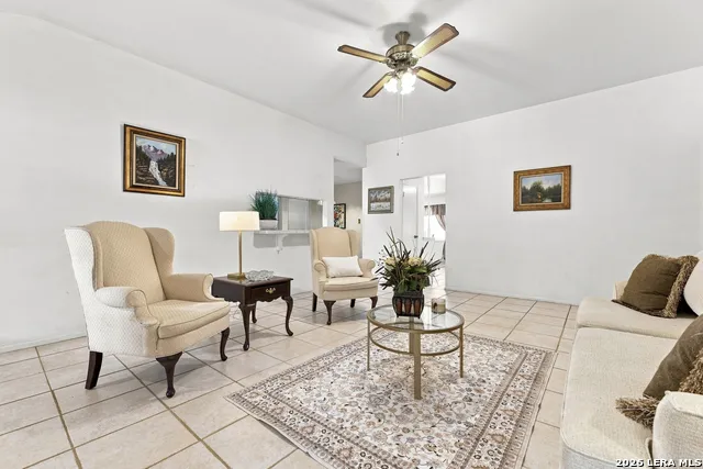 341 ORIENTE DR Pleasanton, TX 78064