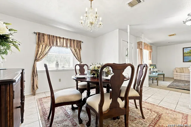 341 ORIENTE DR Pleasanton, TX 78064