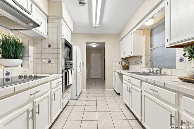 341 ORIENTE DR Pleasanton, TX 78064