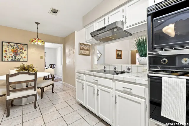 341 ORIENTE DR Pleasanton, TX 78064