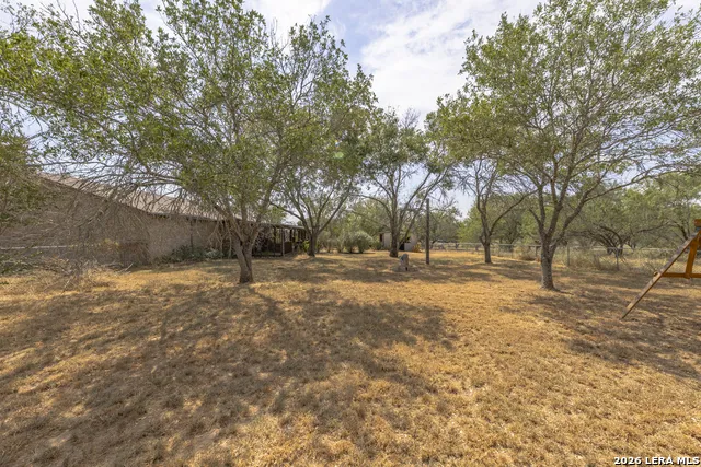 341 ORIENTE DR Pleasanton, TX 78064