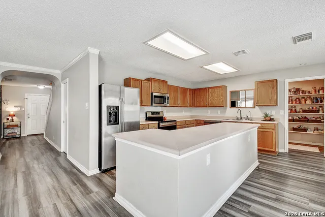 9202 VICTORY PASS DR San Antonio, TX 78240