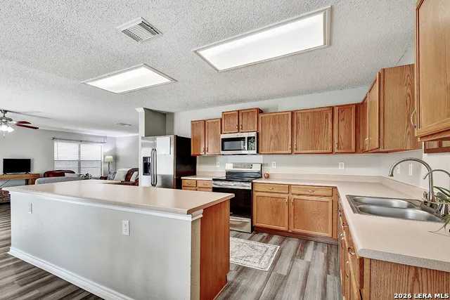 9202 VICTORY PASS DR San Antonio, TX 78240