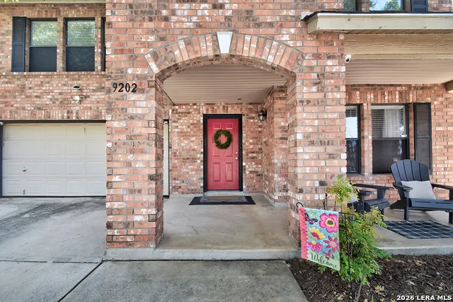 9202 VICTORY PASS DR San Antonio, TX 78240