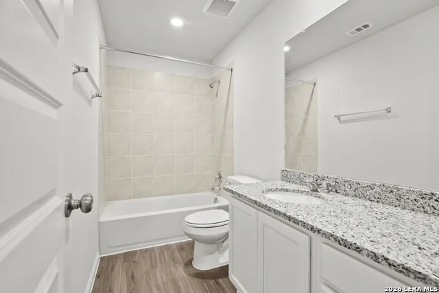 118 High Fence Road San Antonio, TX 78245