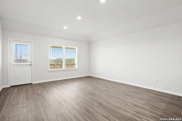 118 High Fence Road San Antonio, TX 78245