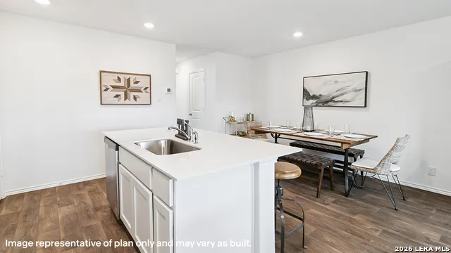 2017 Zanzibar Gem San Antonio, TX 78221