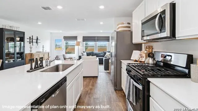 2017 Zanzibar Gem San Antonio, TX 78221